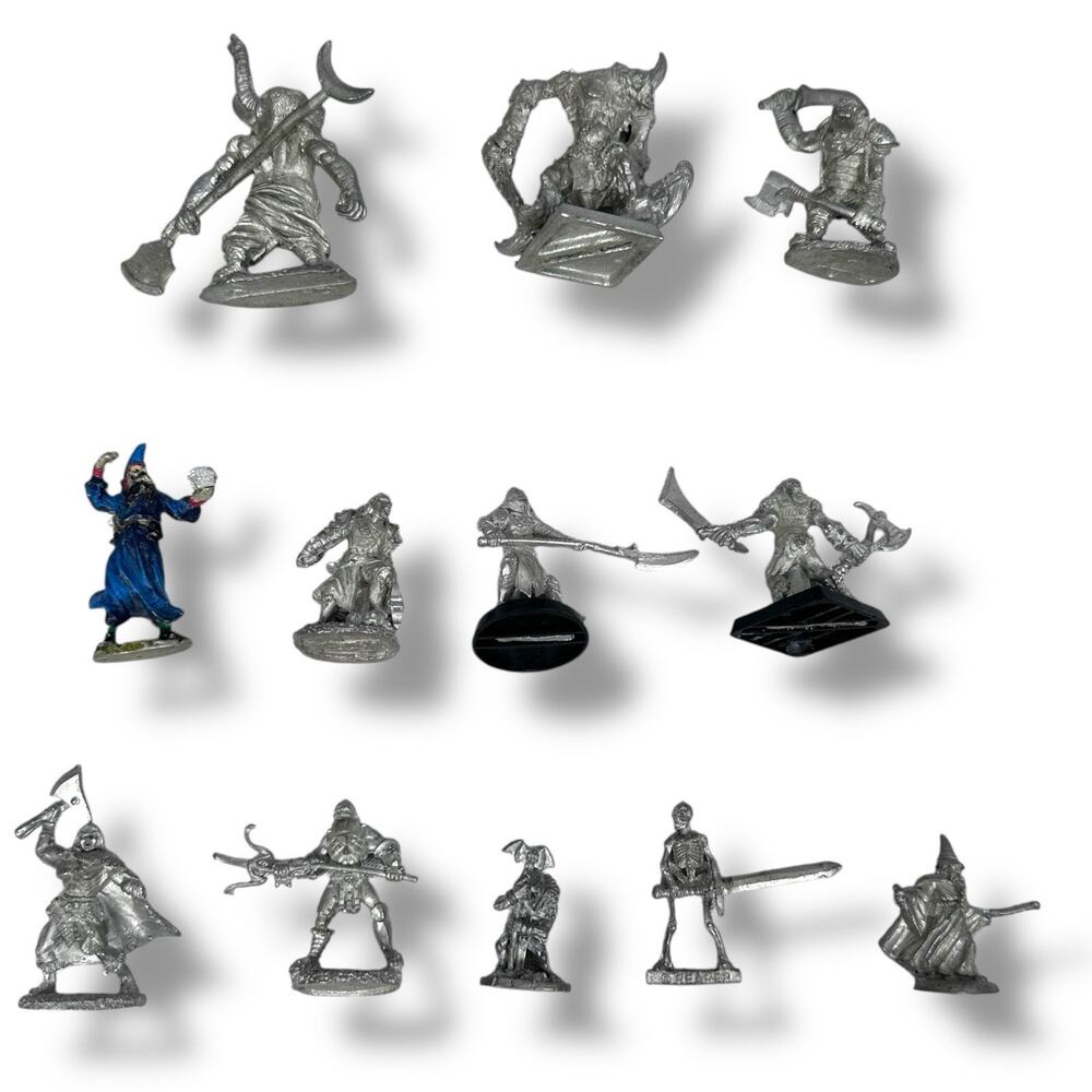 Vintage Metal Miniature Lot 12 Figure Figurine Reaper Fantasy War Games Rare